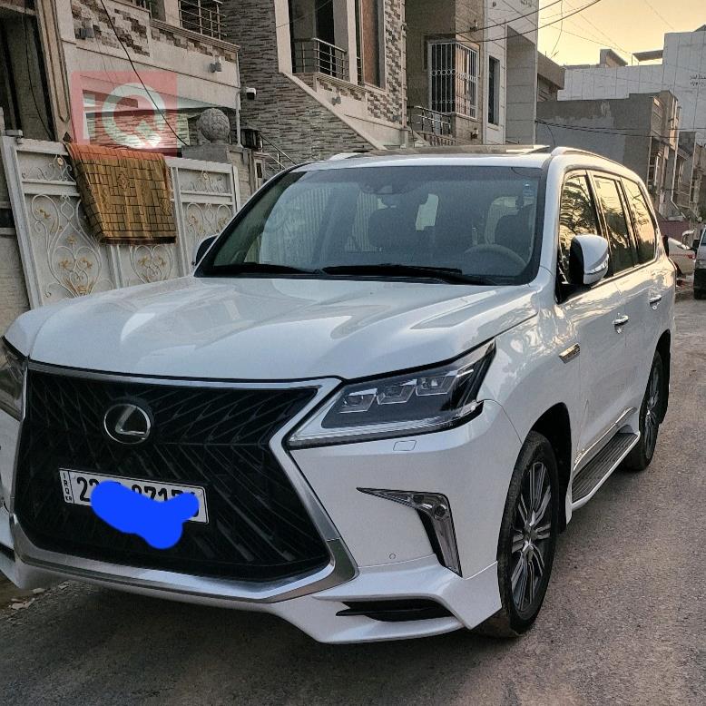 Lexus LX